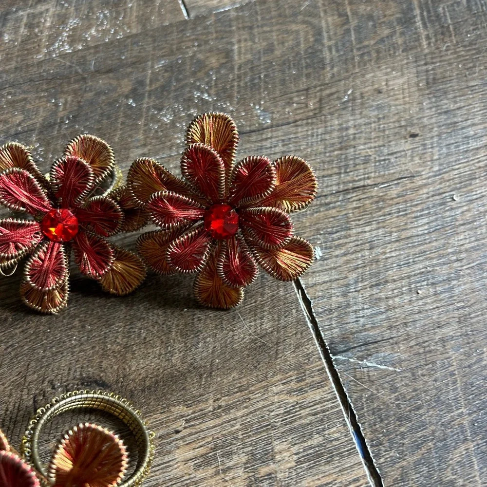 Pier 1 Imports Red Gold Beaded Flower Napkin Rings Set of 8‎ Jeweled Floral Boho